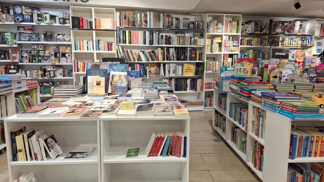صورة توضيحية للمقال: الكتب والقراءة في لبنان: التزام ثقافي وسط الانهيار