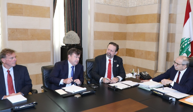 اقتصاد الكاش: أوكسجين الرأسمالية اللبنانية