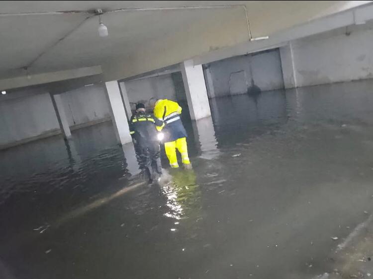 طرق لبنان تغرق....بين بريق التجميل وواقع الإهمال