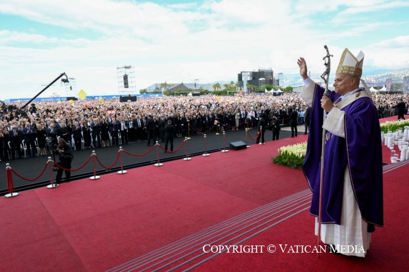 نداء البابا : الشرق الاوسط يحتاج الى صفحات جديدة باسم المصالحة والسلام