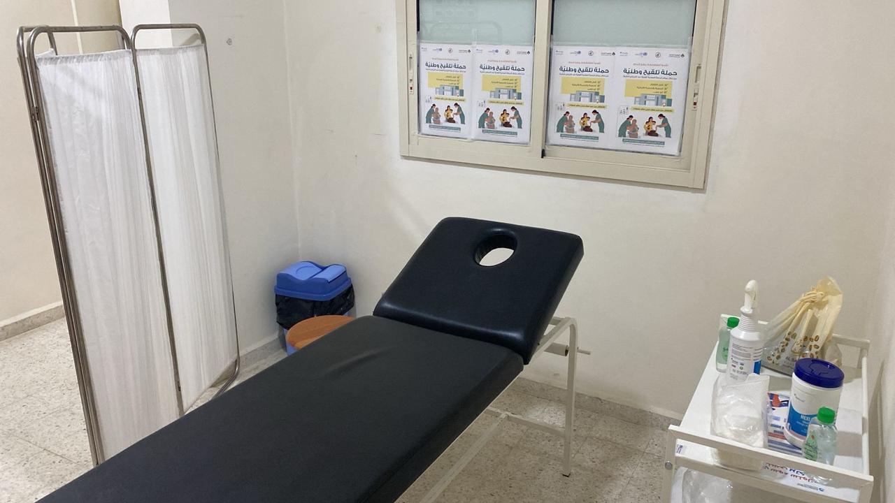 طبيب القرية: "المختار الأبيض" الذي لم يغادر