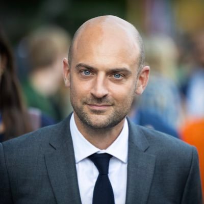 صورة توضيحية للمقال: باريس ومدريد على الخط اللبناني