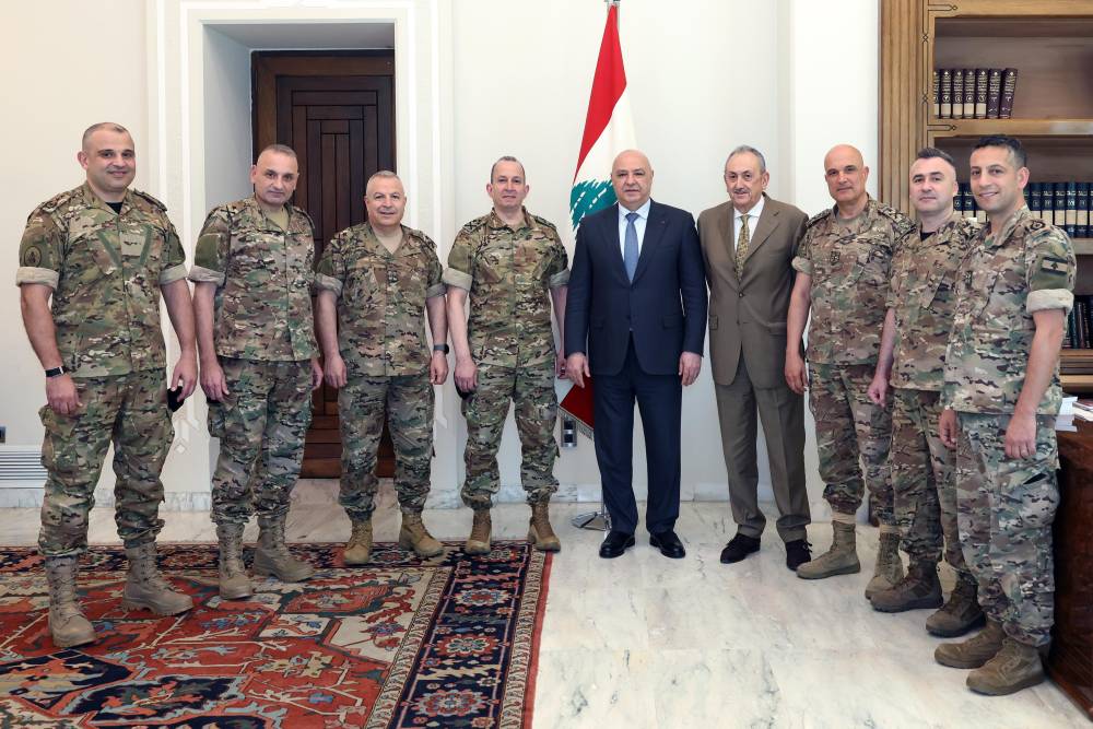 لبنان يفاوض وحيدًا